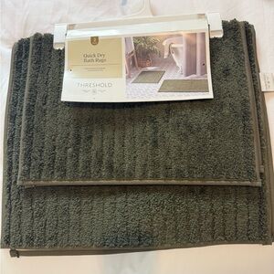 Threshold Quick Dry Bath Rug Set - Dark Green